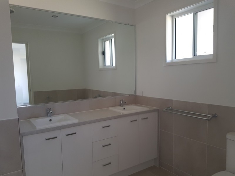 8 Karumba Place, Beerwah QLD 4519