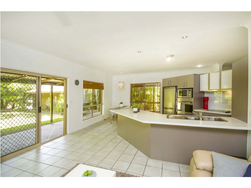 7 Newton Drive, Beerwah QLD 4519