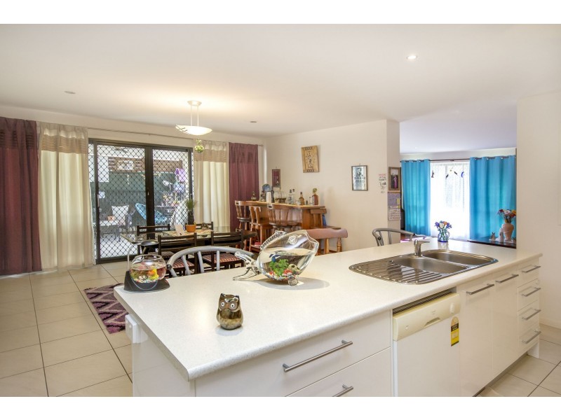 8 Flinders Avenue, Beerwah QLD 4519