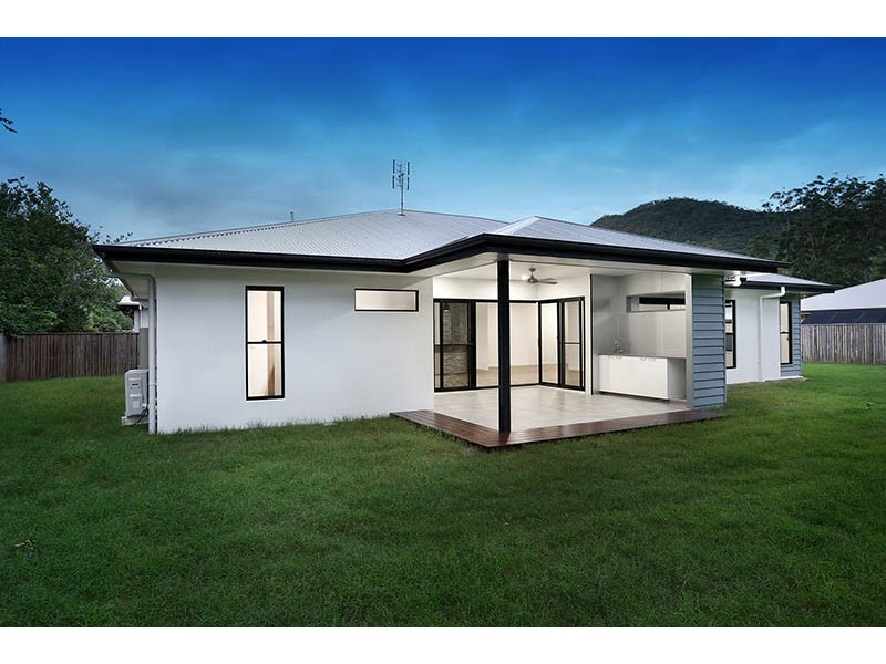 7 Malanda Court, Beerwah QLD 4519