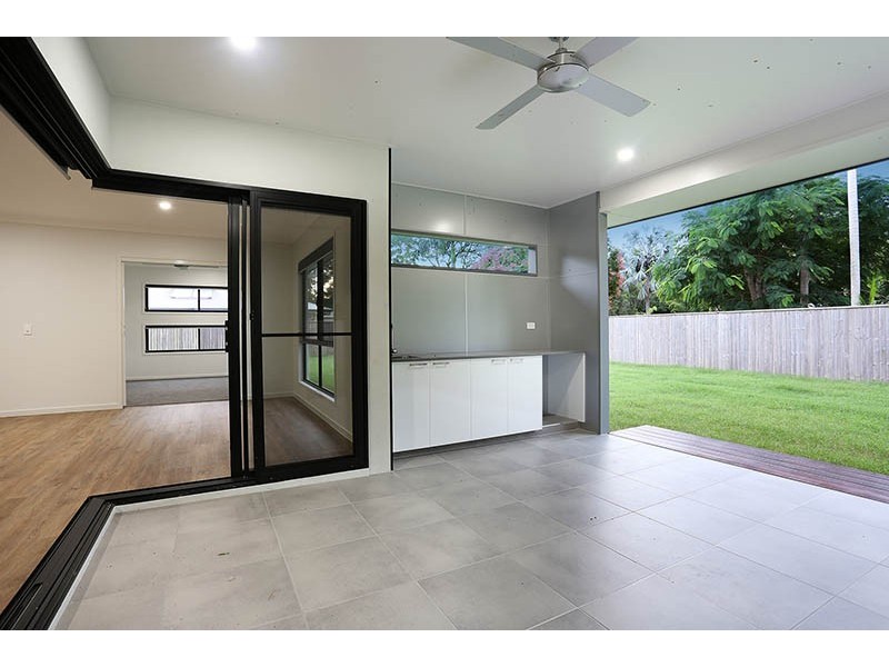 7 Malanda Court, Beerwah QLD 4519