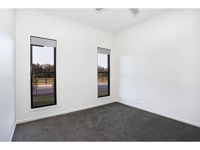 11 Palmerston Crescent, Beerwah QLD 4519