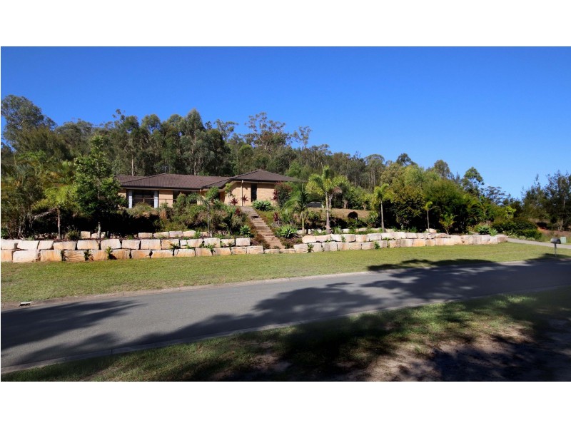 2 Bloomfield Place, Beerwah QLD 4519