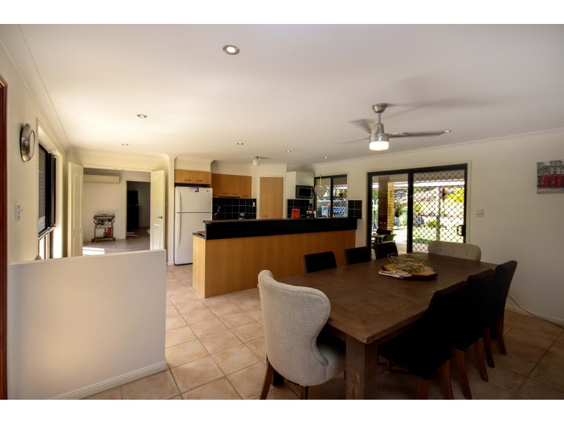 2 Bloomfield Place, Beerwah QLD 4519