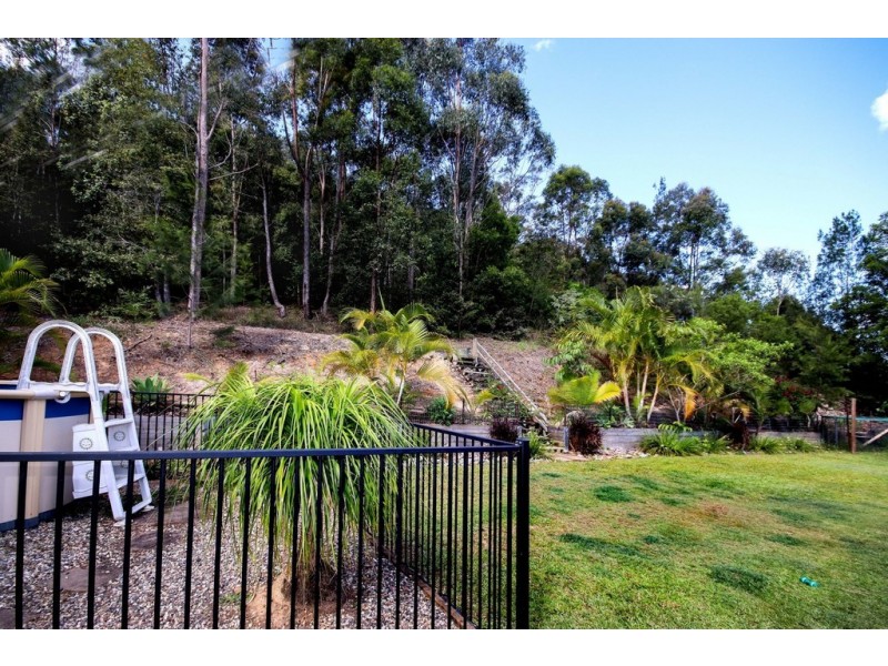 2 Bloomfield Place, Beerwah QLD 4519