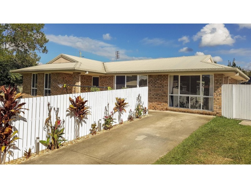 2 Redwood Court, Landsborough QLD 4550