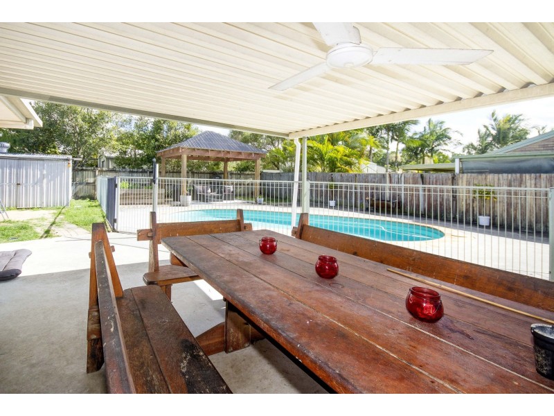 2 Redwood Court, Landsborough QLD 4550