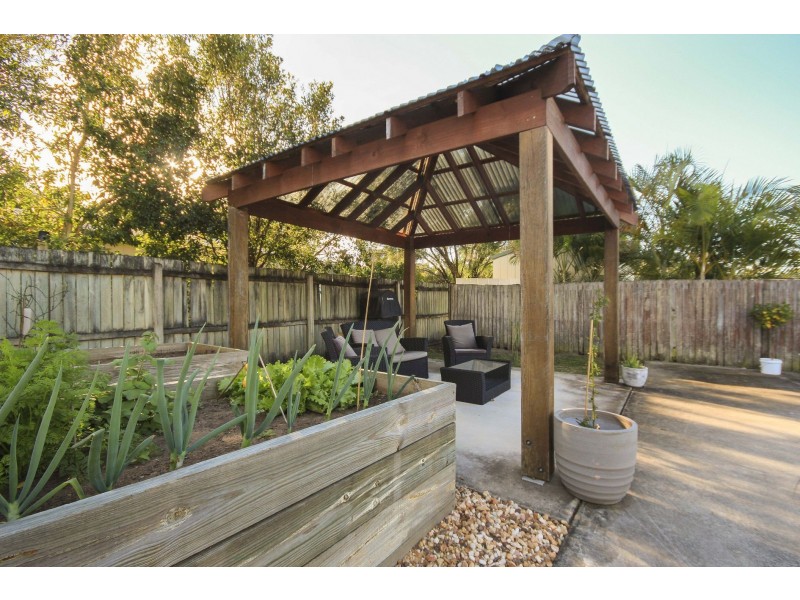 2 Redwood Court, Landsborough QLD 4550