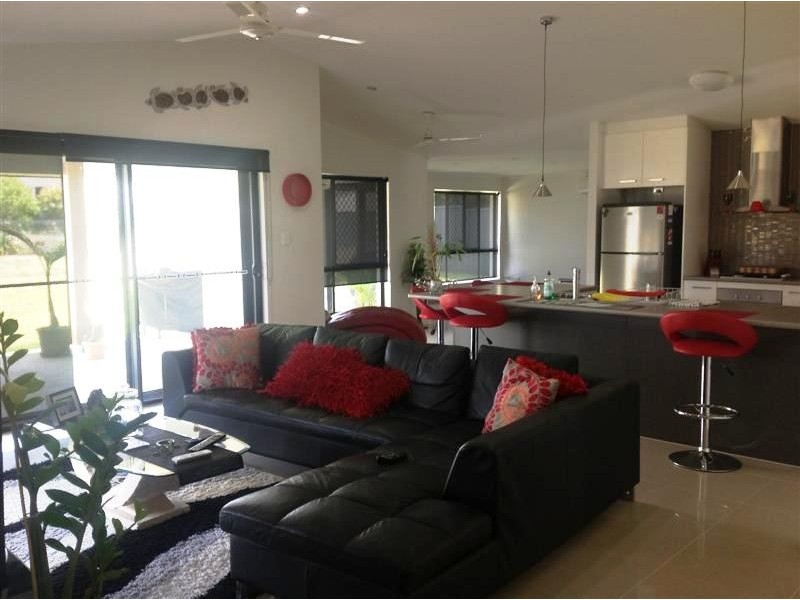 23 Endeavour Bark Drive, Glass House Mountains QLD 4518