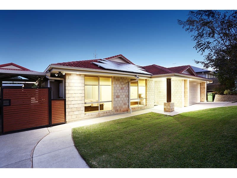 7 Gordon Place, Glass House Mountains QLD 4518