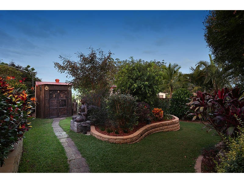 7 Gordon Place, Glass House Mountains QLD 4518