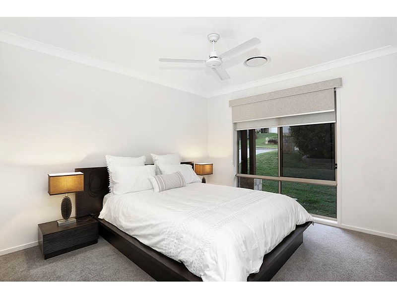 7 Gordon Place, Glass House Mountains QLD 4518