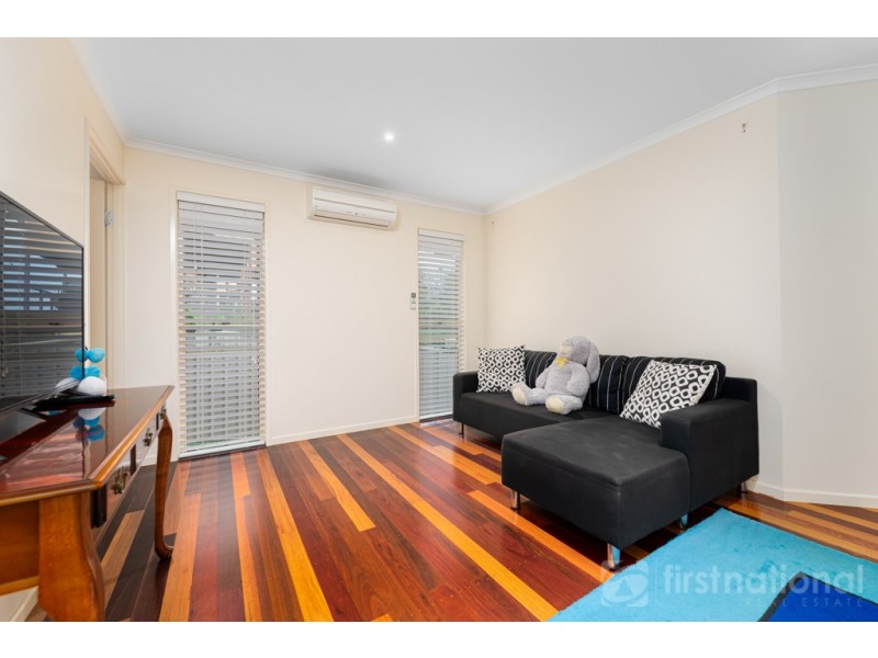 13 Gordon Place, Glass House Mountains QLD 4518