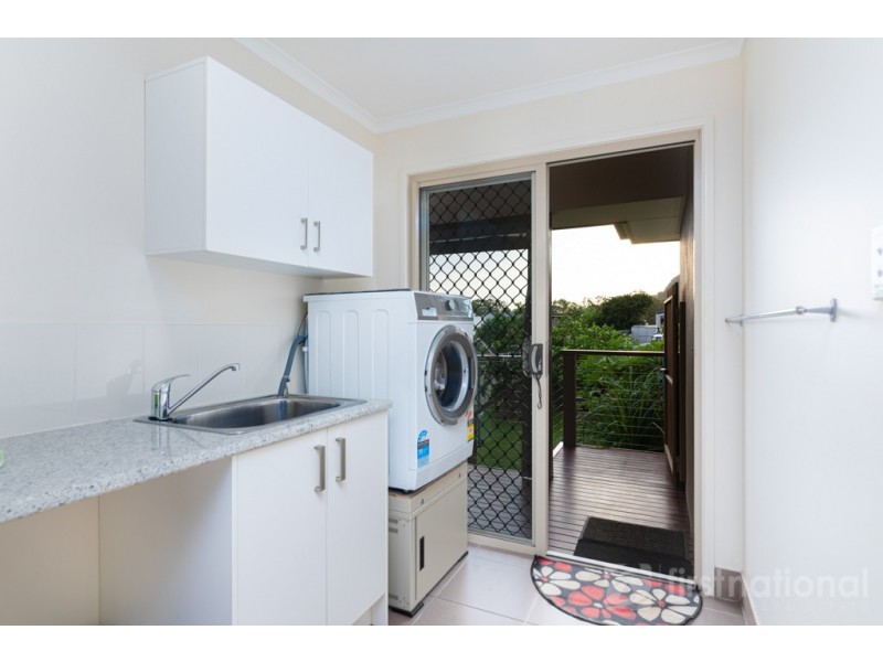 13 Gordon Place, Glass House Mountains QLD 4518