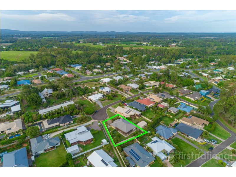 13 Gordon Place, Glass House Mountains QLD 4518