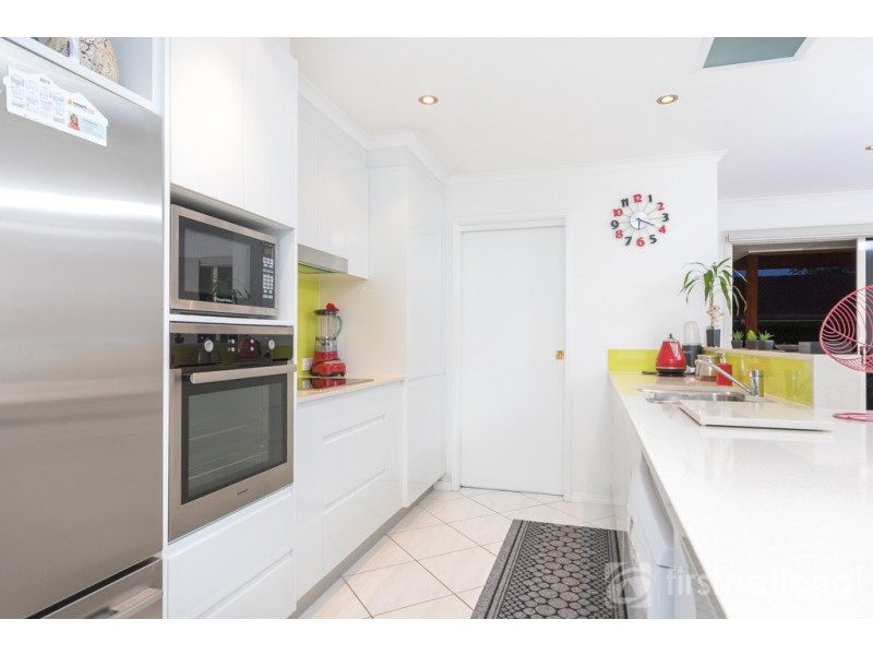 4 Edwin Drive, Landsborough QLD 4550