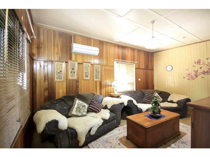 39 Coonowrin Road, Glass House Mountains QLD 4518