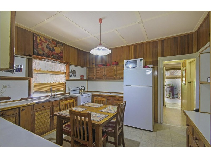 39 Coonowrin Road, Glass House Mountains QLD 4518