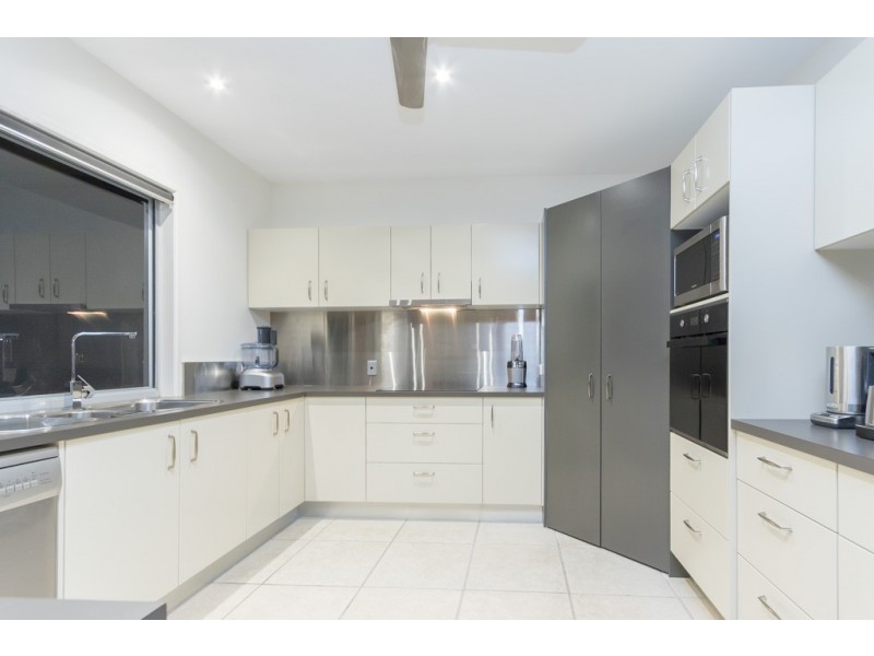 12 Coach House Place, Mooloolah Valley QLD 4553