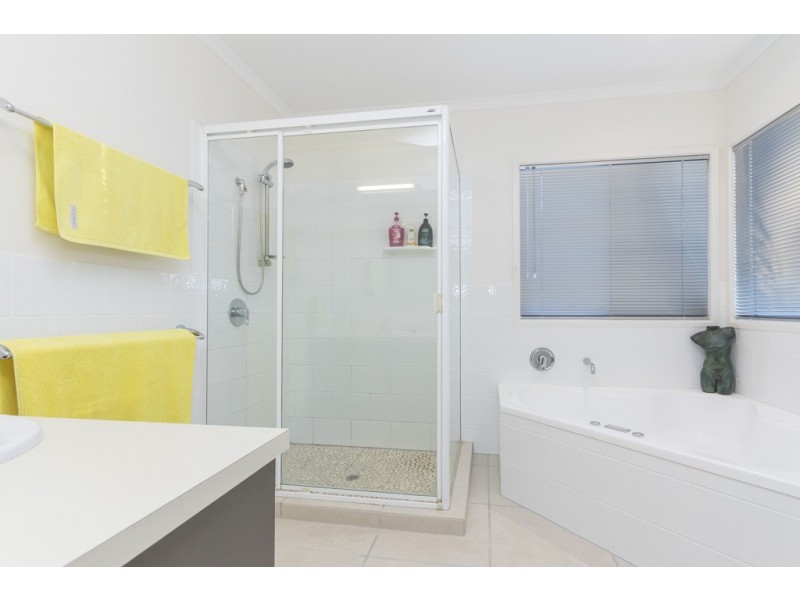 12 Coach House Place, Mooloolah Valley QLD 4553