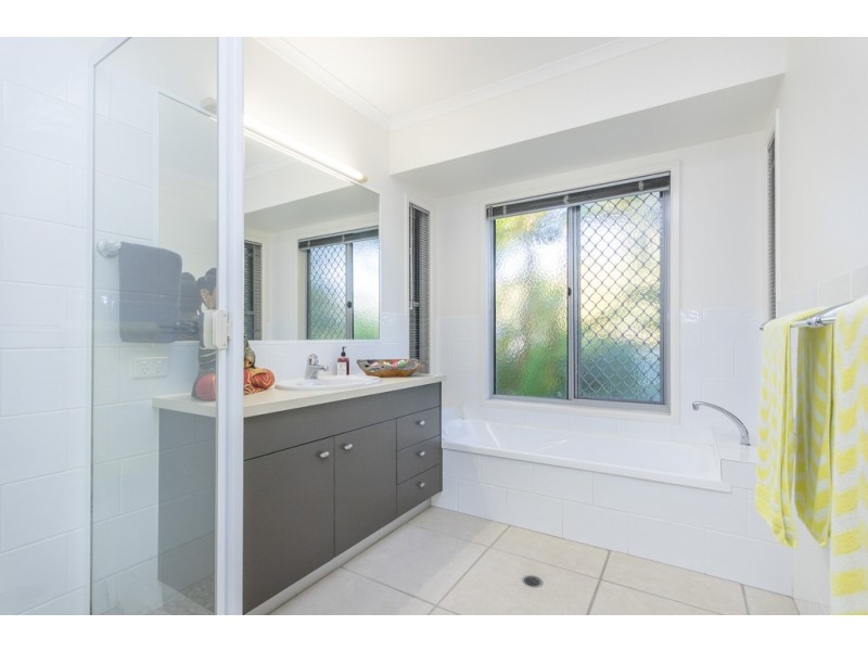 12 Coach House Place, Mooloolah Valley QLD 4553