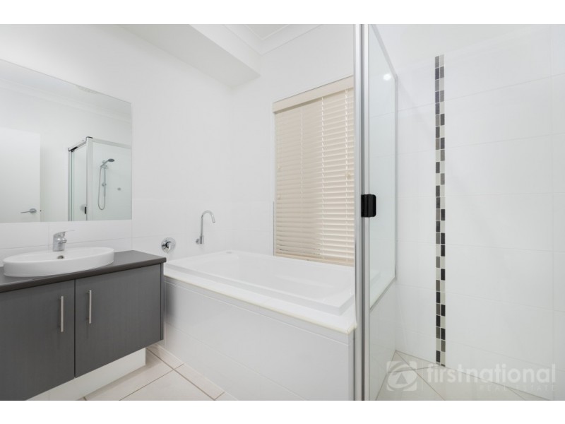 8 Pepper Tree Way, Beerwah QLD 4519