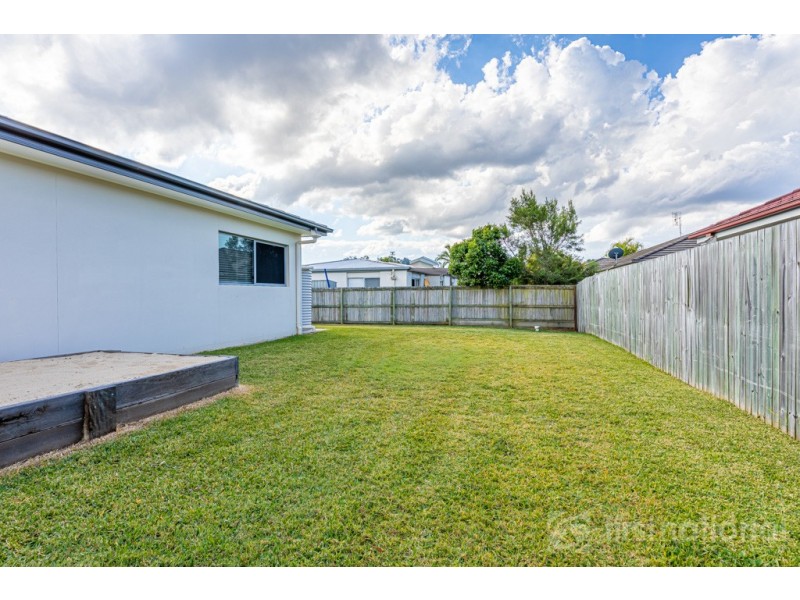 8 Pepper Tree Way, Beerwah QLD 4519