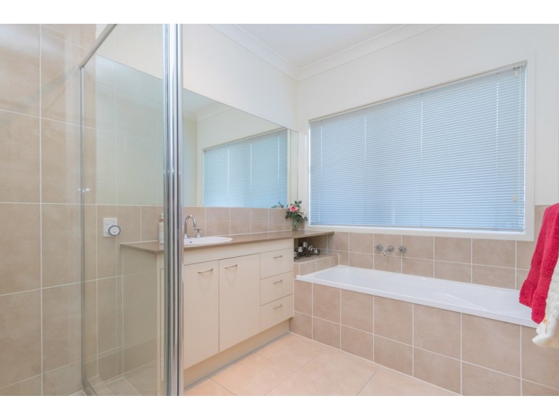 3 Woodgrove Boulevard, Beerwah QLD 4519