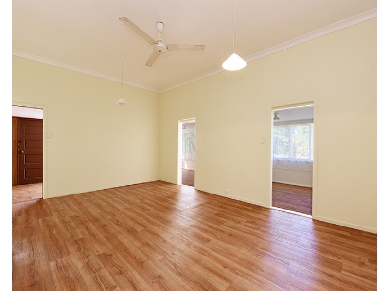 32 Maleny Street, Landsborough QLD 4550