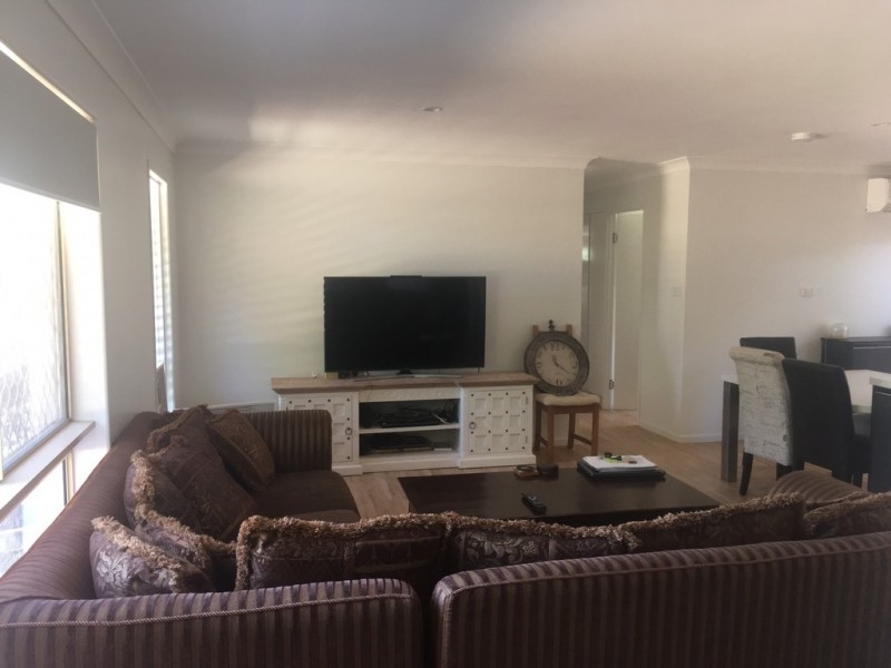 9 Mellumview Drive, Beerwah QLD 4519