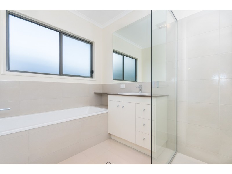 17 Lakefield Cresent, Beerwah QLD 4519