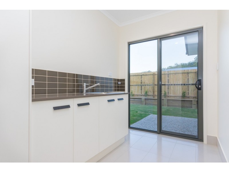 17 Lakefield Cresent, Beerwah QLD 4519