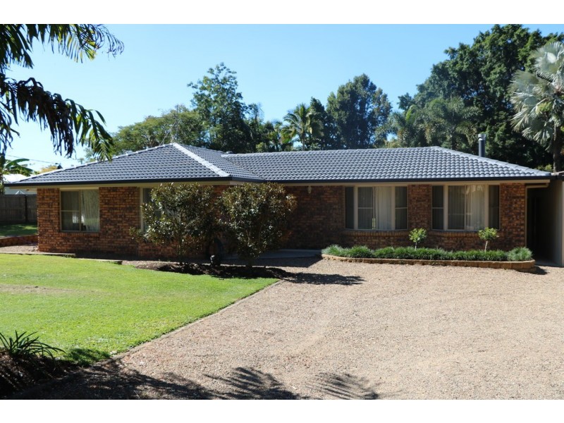 17 Anderson Road, Glass House Mountains QLD 4518