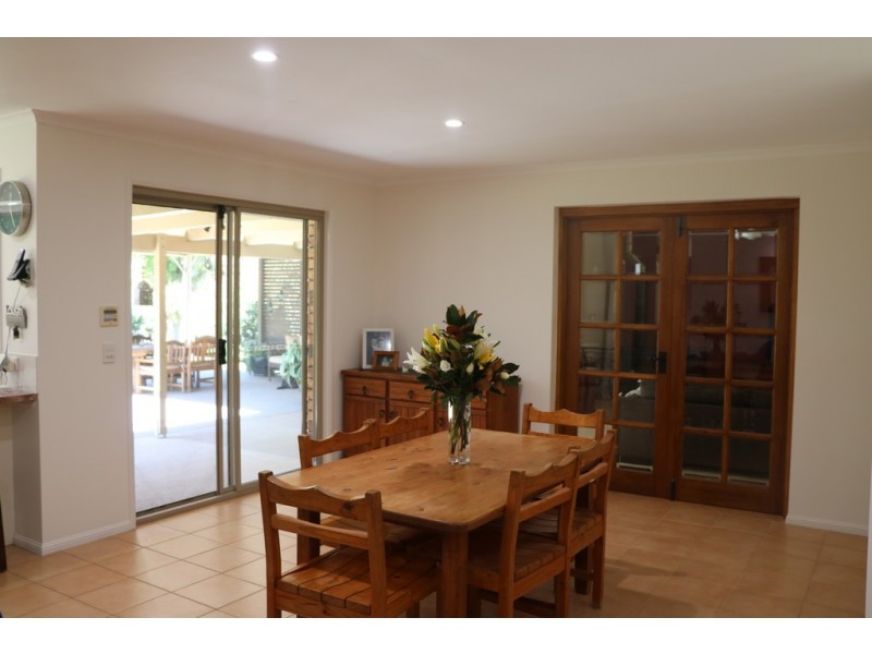17 Anderson Road, Glass House Mountains QLD 4518