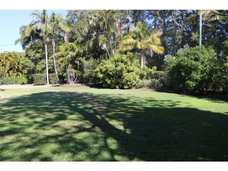 17 Anderson Road, Glass House Mountains QLD 4518