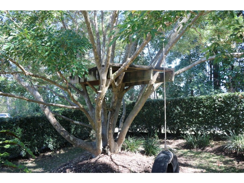 17 Anderson Road, Glass House Mountains QLD 4518
