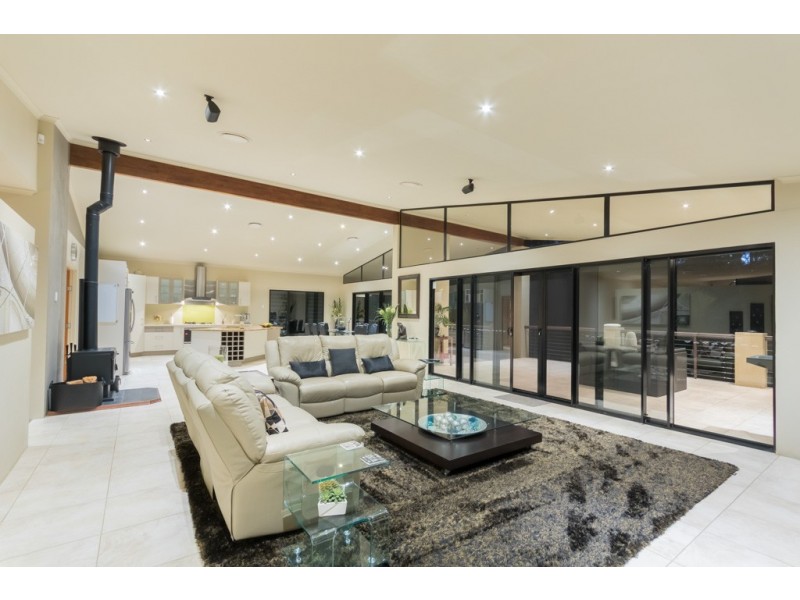 10 Raintree Close, Diamond Valley QLD 4553