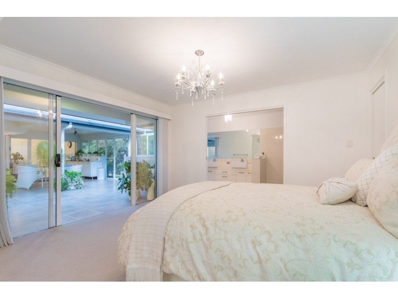 37 Carnarvon Drive, Beerwah QLD 4519