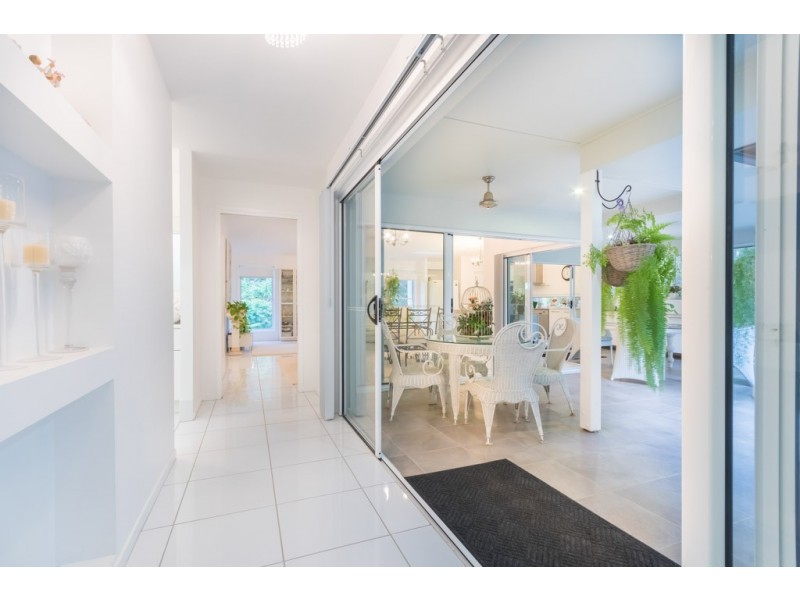 37 Carnarvon Drive, Beerwah QLD 4519