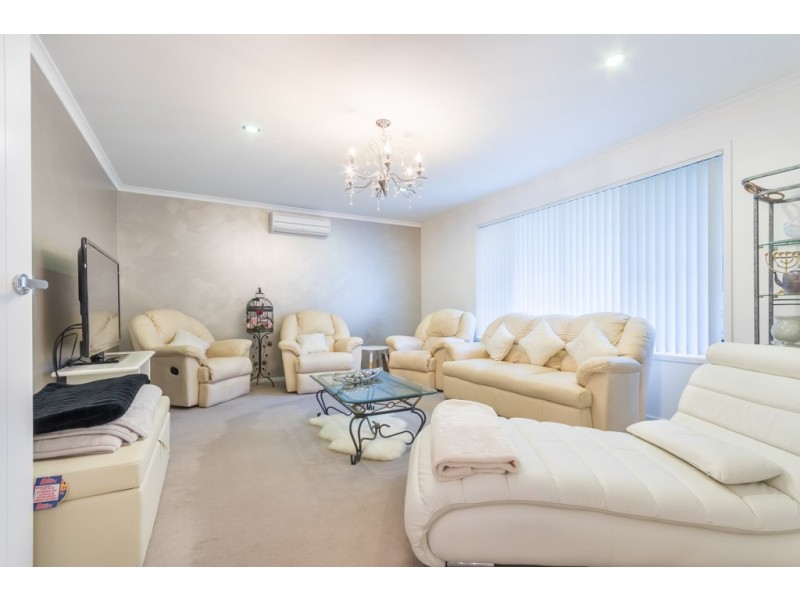 37 Carnarvon Drive, Beerwah QLD 4519