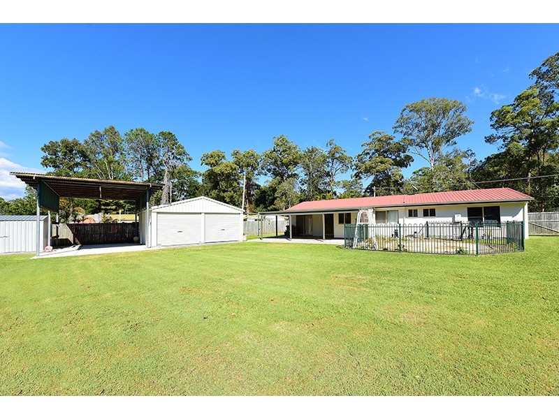 19 Toorbul Street, Landsborough QLD 4550