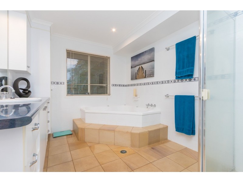 12 Tudor Court, Beerwah QLD 4519