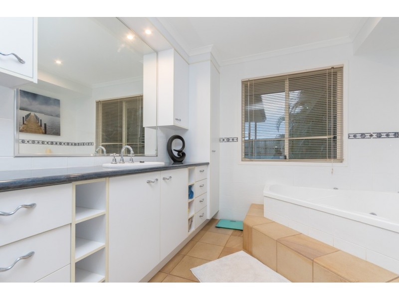 12 Tudor Court, Beerwah QLD 4519