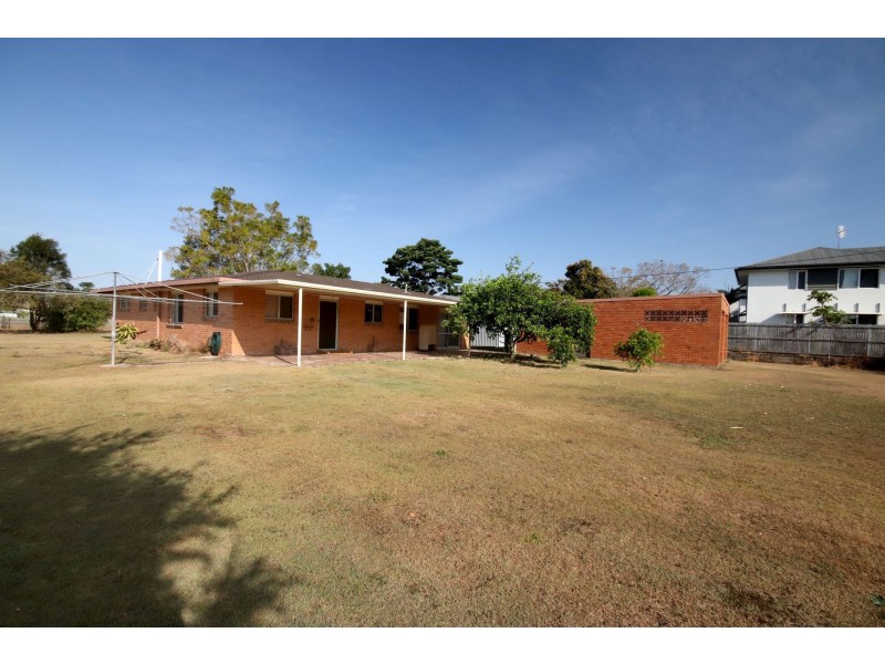 11 Swan Street, Beerwah QLD 4519