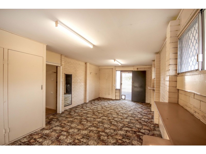 11 Swan Street, Beerwah QLD 4519