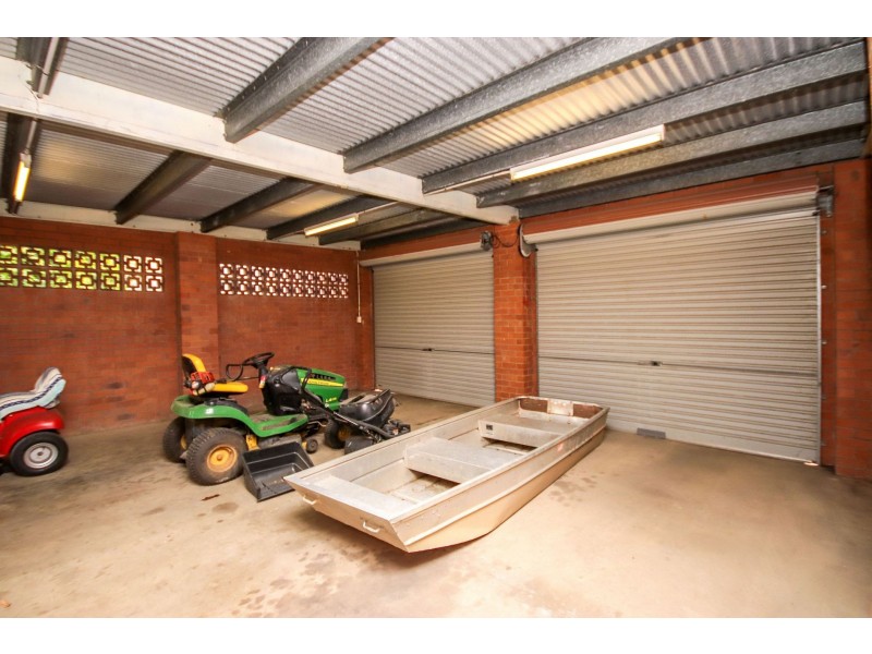 11 Swan Street, Beerwah QLD 4519