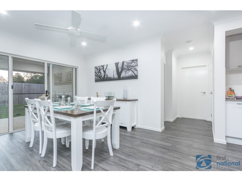27 Pineview Drive, Beerwah QLD 4519