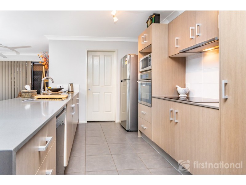 21 Pineview Drive, Beerwah QLD 4519