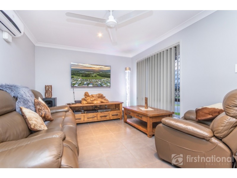 21 Pineview Drive, Beerwah QLD 4519