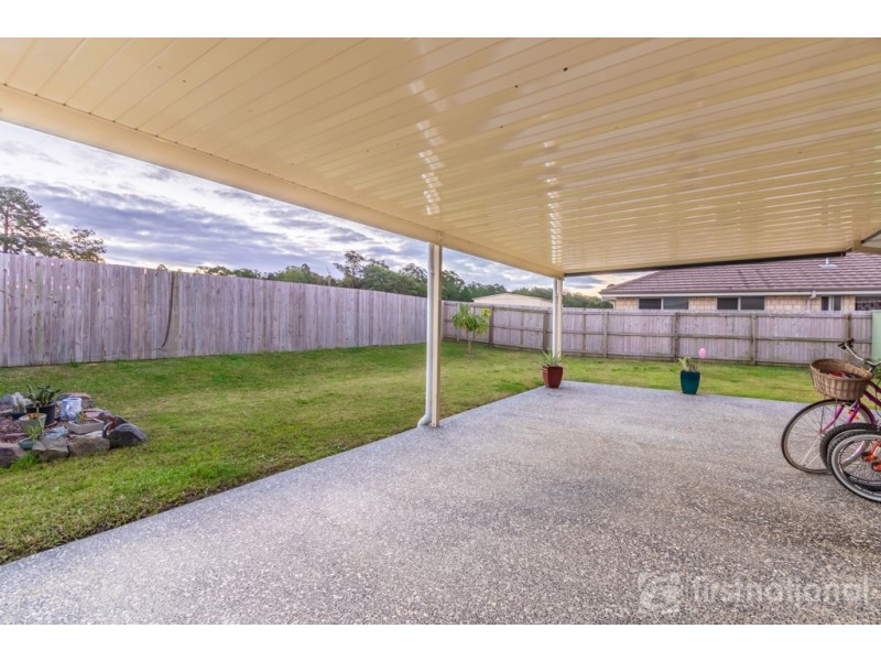 21 Pineview Drive, Beerwah QLD 4519